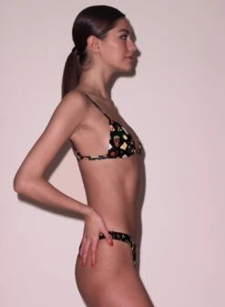Fleur Du Mal Grommet Triangle Bikini Top -Luxury Bra Store FDM 051624 37918full a9bfef1b e5c8 4f3e 8670 bed9f65f7b72