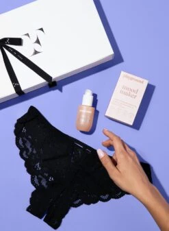 Fleur Du Mal The Private Party Bundle -Luxury Bra Store gift1 33fbccc3 6d72 4694 b967 362a77e9c9df